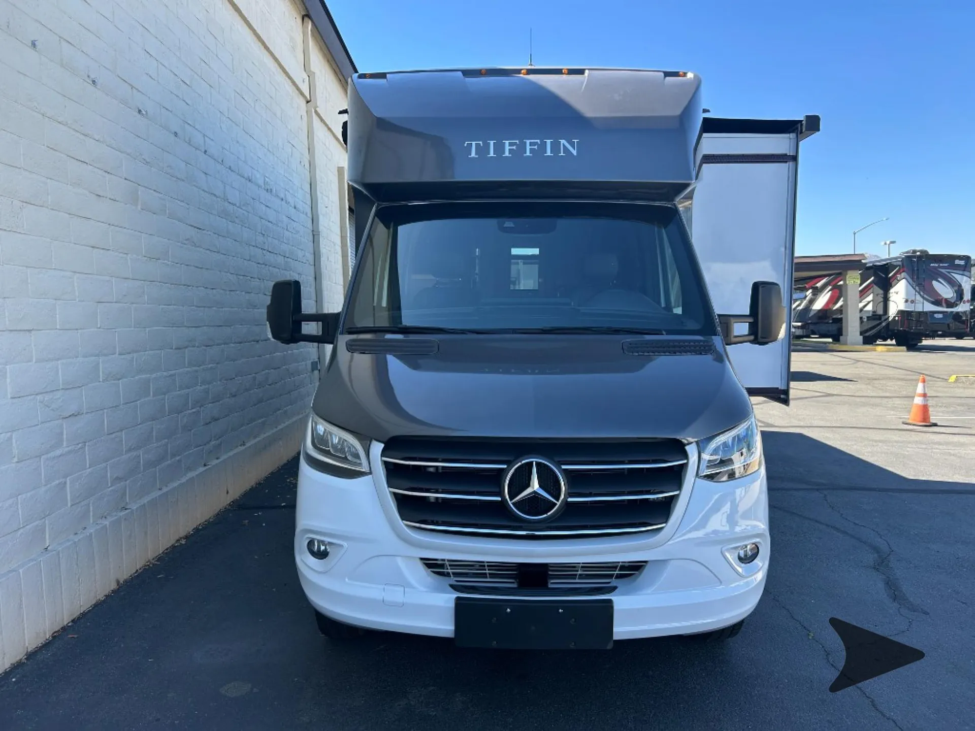 2023 Tiffin Wayfarer 25 JW dealer photo 2 from Bish's RV