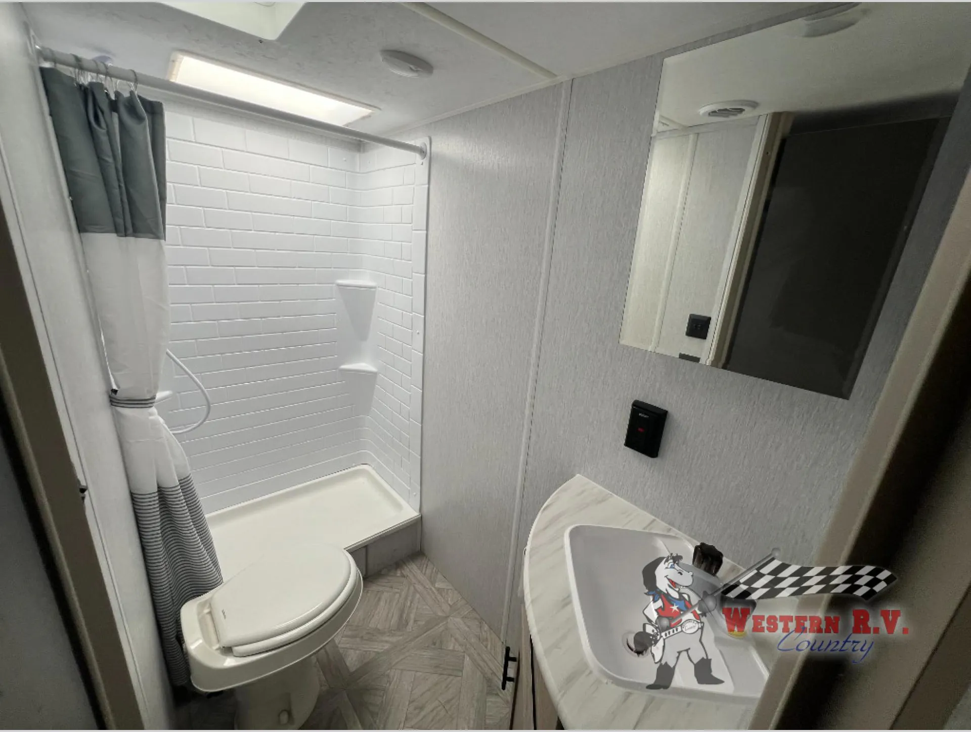 2023 Forest River RV Wildwood X-Lite 243BHXL - Photo 4