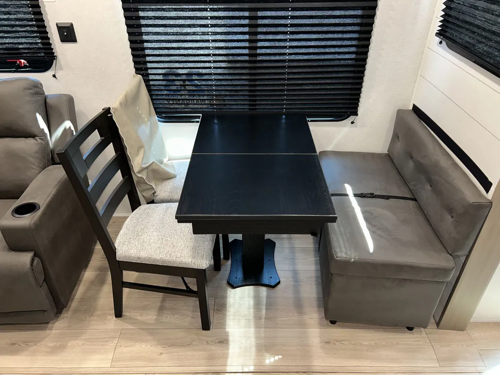 2027 Jayco Jay Flight Bungalow 401LOFT DS, Photos photo 39