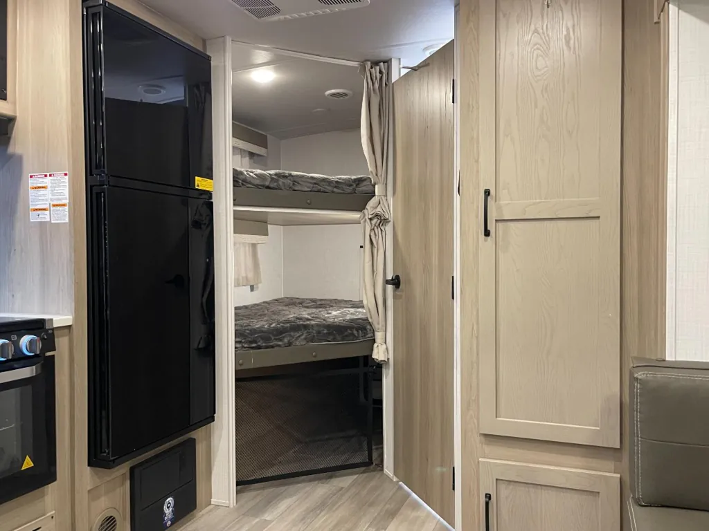 2024 Forest River Flagstaff Micro Lite 25BRDS, Photos photo 15