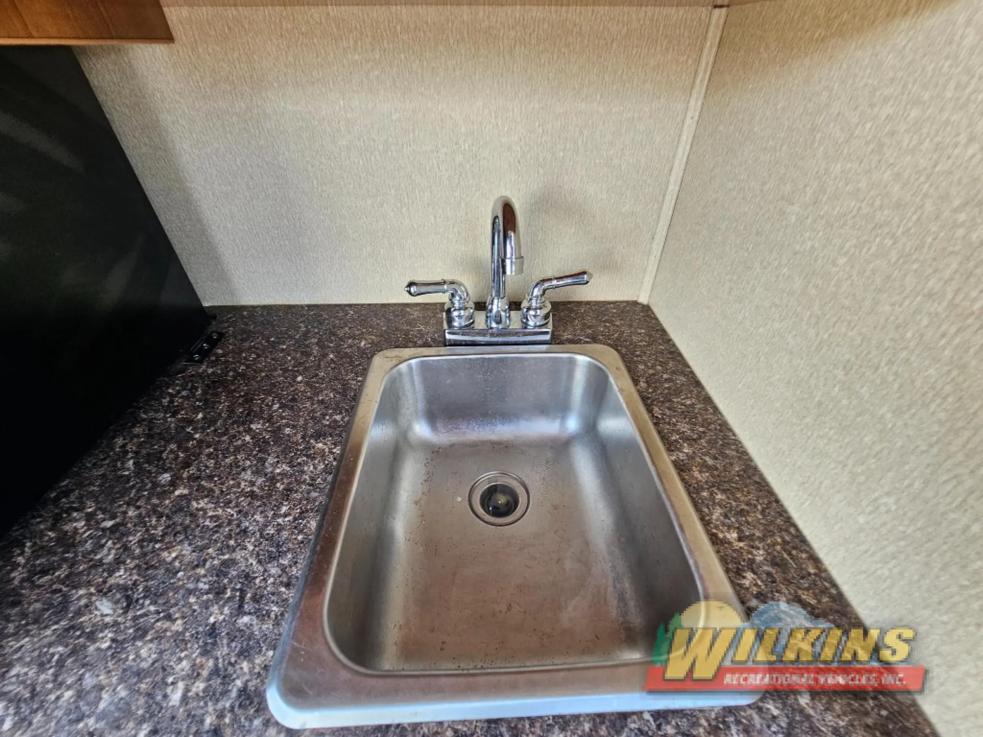 2018 Coachmen Pursuit 29SS - Photo 3