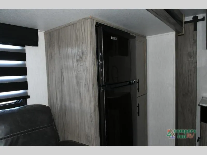 2021 Forest River Cherokee Alpha Wolf 22SW-L - Photo 3