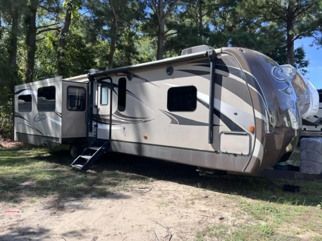 2016 Keystone Cougar XLite 33RES - Photo 4
