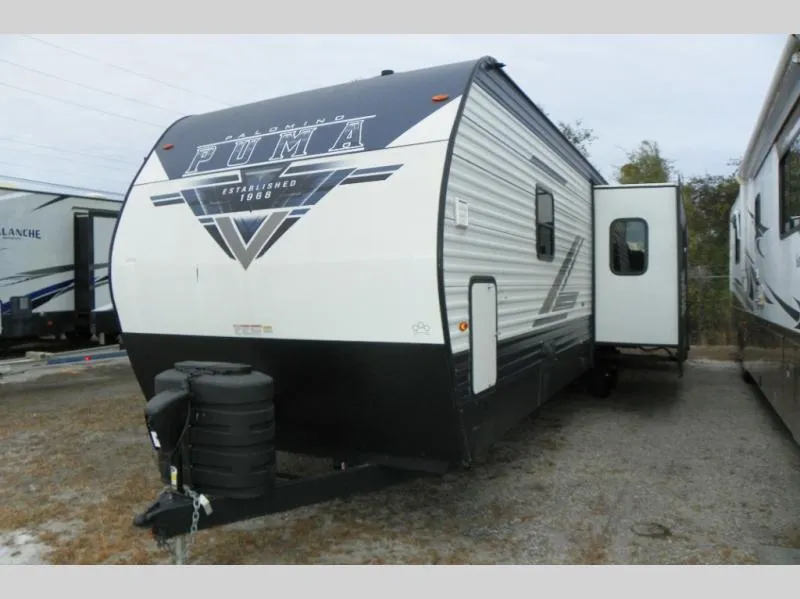 2024 Palomino Puma 32BHQS - Photo 3