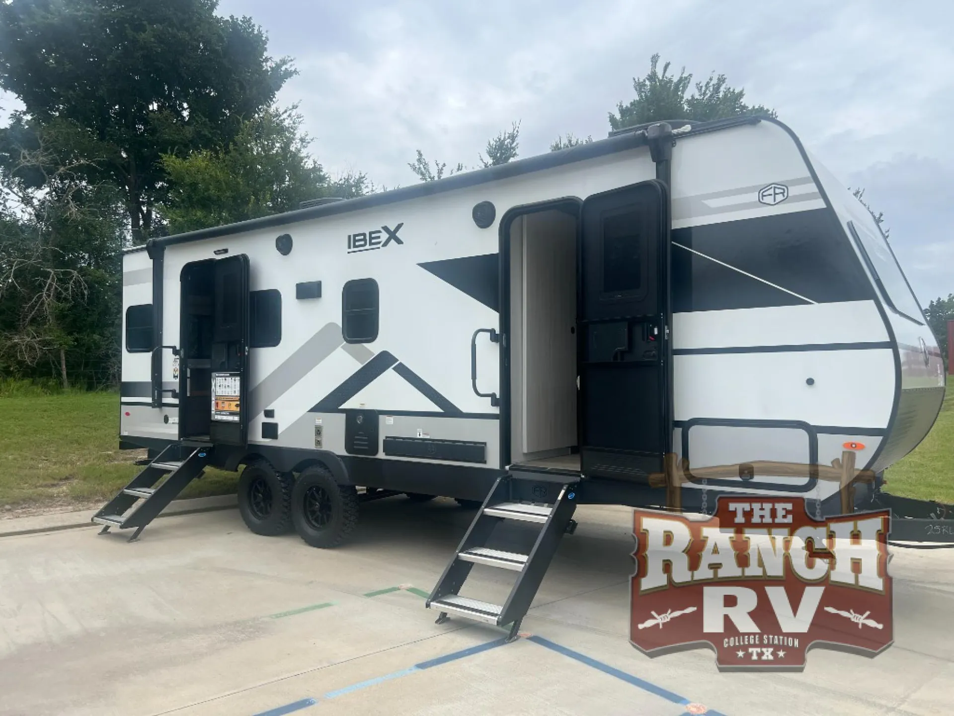2026 Forest River IBEX 25RLSS - Photo 4