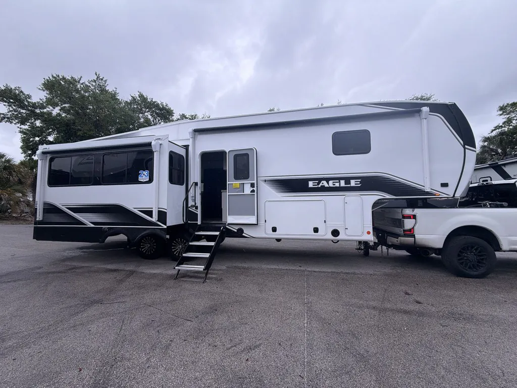 2026 Jayco Eagle 321RSTS, Photos photo 4