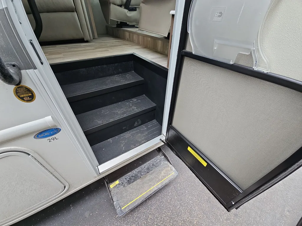 2026 Thor Motor Coach Windsport 29L, Photos photo 27
