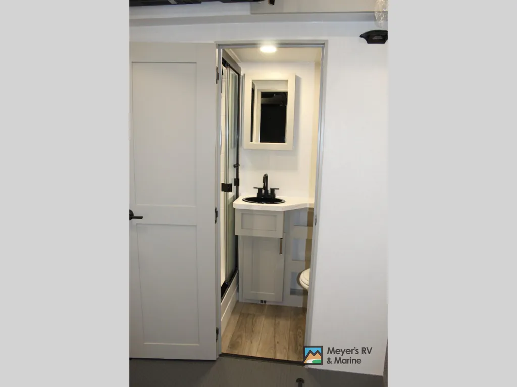 2026 Brinkley Model G 3970, Photos photo 21