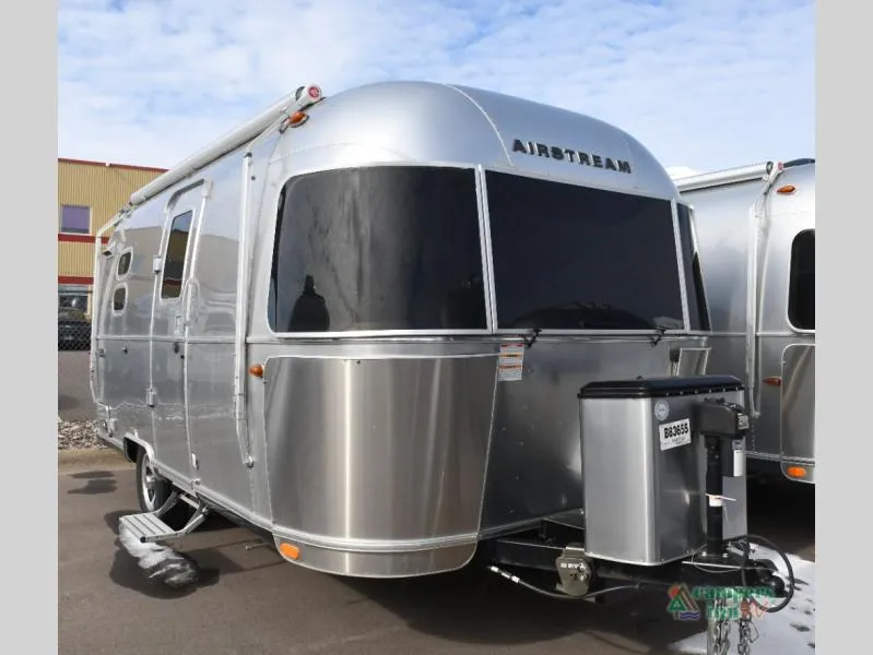 2022 Airstream Caravel 20FB - Photo 2