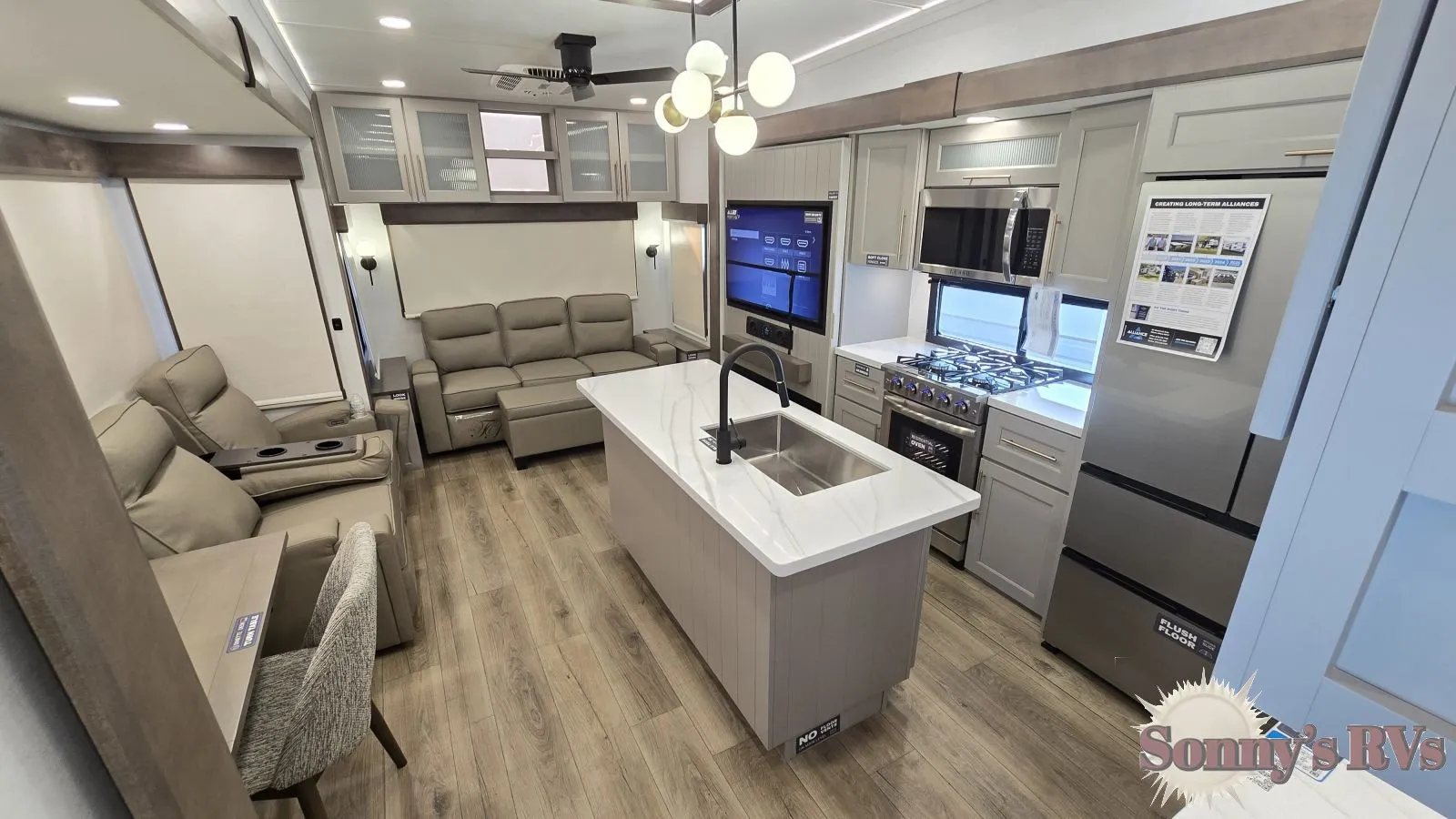2026 Alliance RV Paradigm 310RL - Photo 3