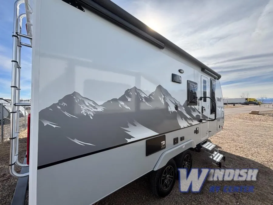 2026 Lance Lance Travel Trailers 1985 - Photo 3