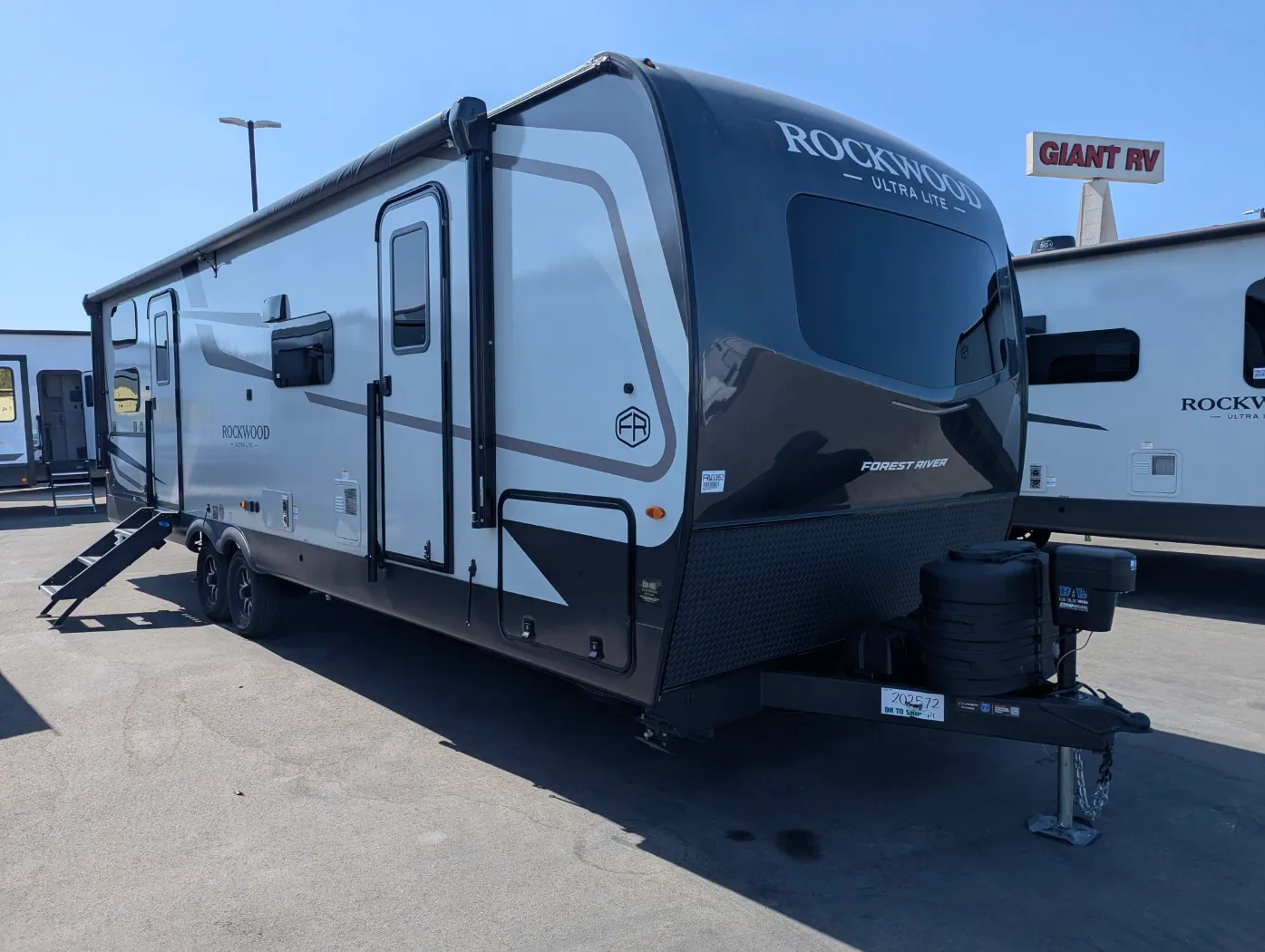 2027 Forest River Rockwood Ultra Lite 2706BH