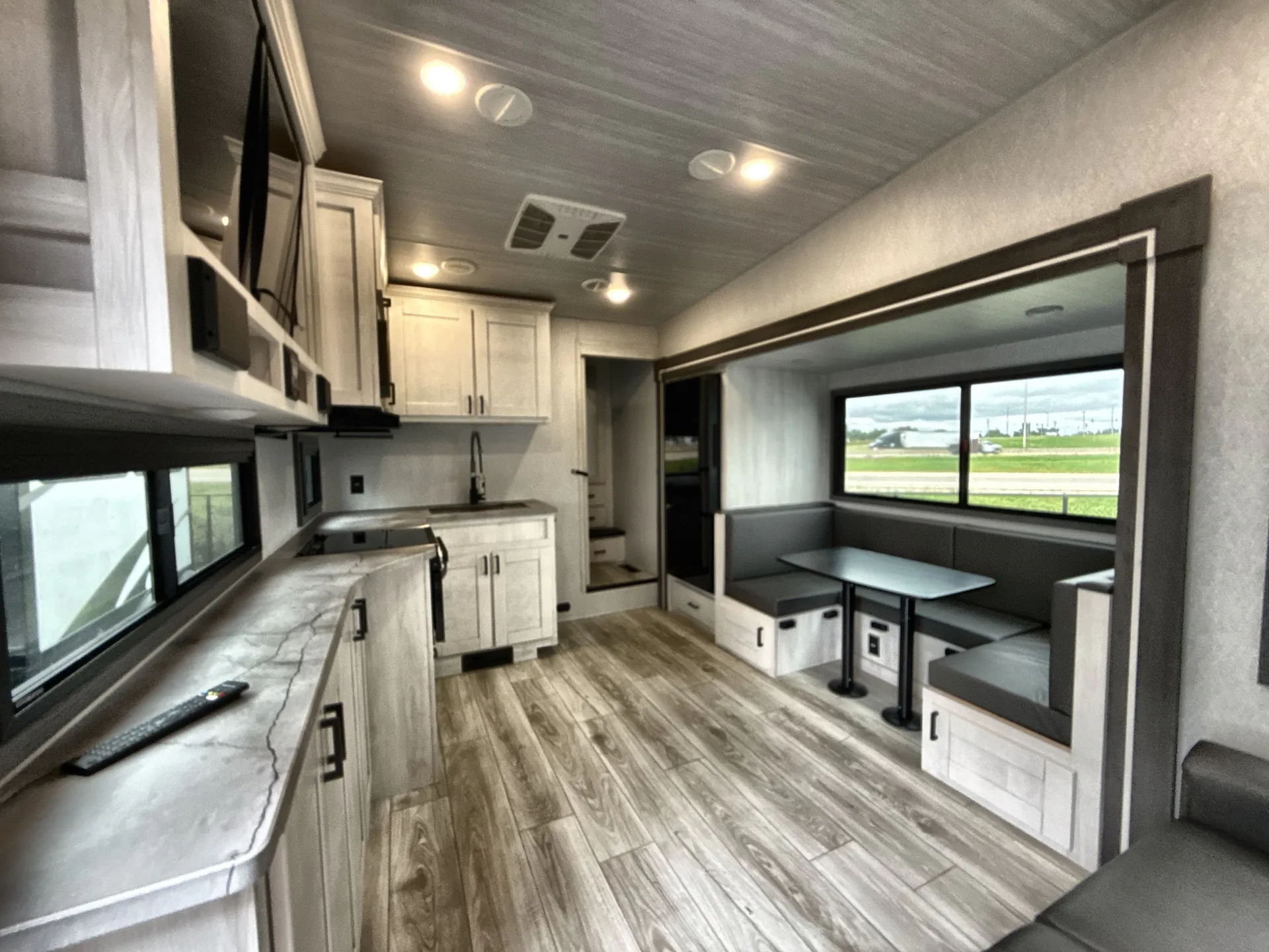 2025 East to West Tandara 27BH-OK — living area main