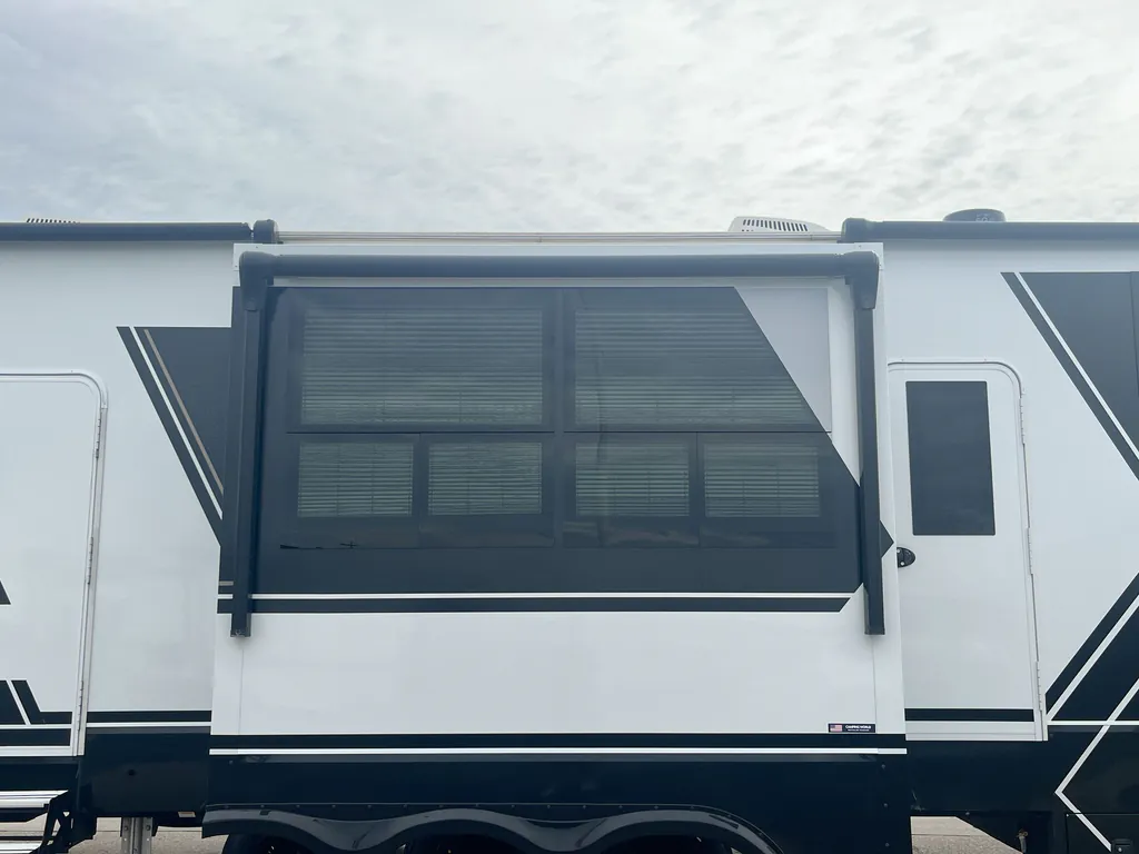 2024 Brinkley Model G 3500, Photos photo 30