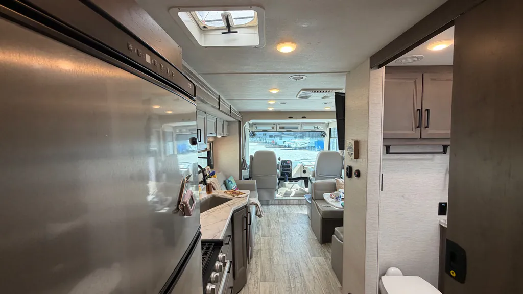 2025 Thor Motor Coach Freedom Traveler A29, Photos photo 21