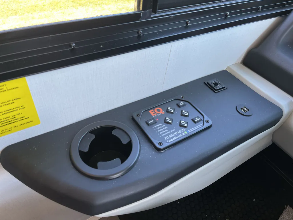 2027 Entegra Coach Vision XL 36C, Photos photo 4