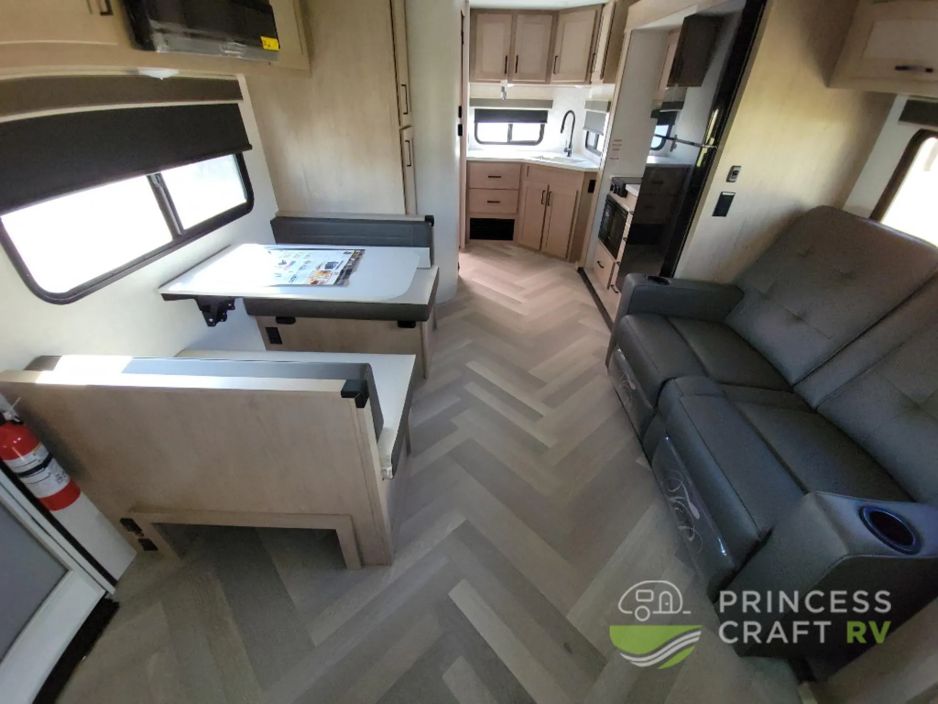 2026 Ember RV E-Series 22MLQ - Photo 4
