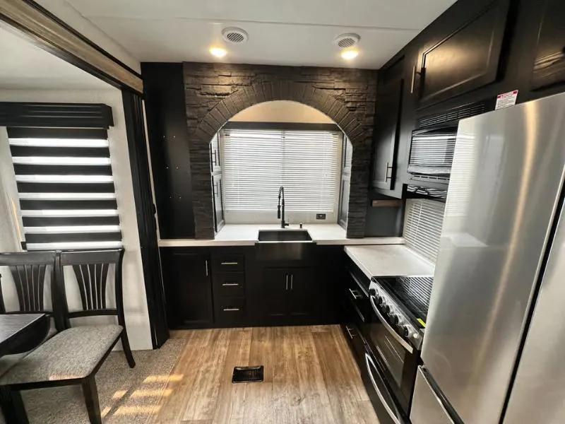2021 Forest River Cherokee 39SR - Photo 4