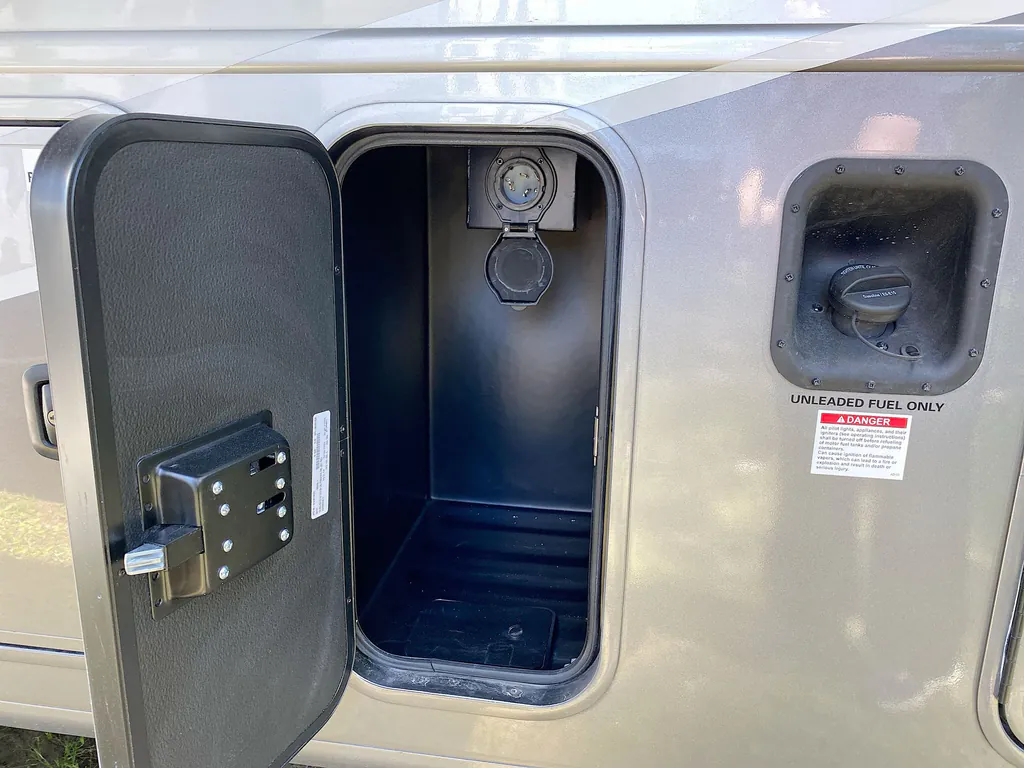 2026 Entegra Coach Vision XL 36C, Photos photo 19