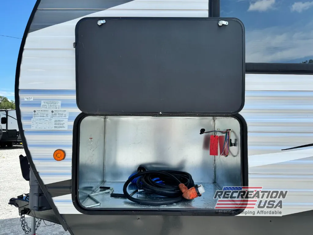 2022 Forest River Vengeance Rogue 26V, Photos photo 37