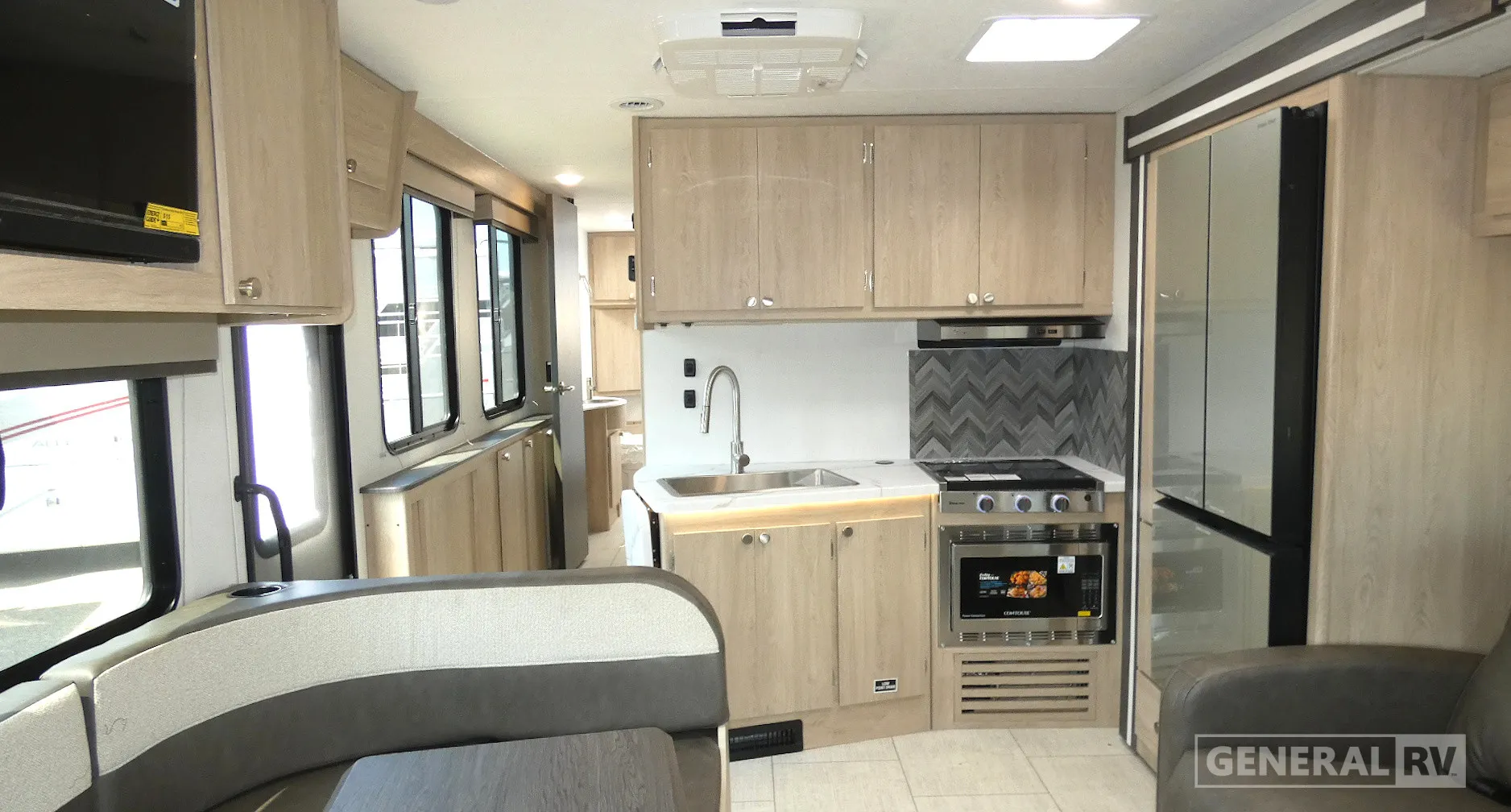 2026 Coachmen Leprechaun 308KB - Photo 3