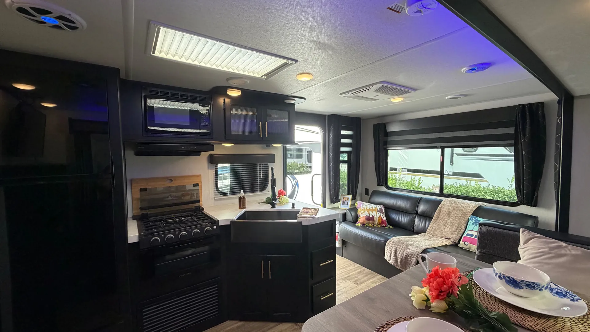 2022 Forest River Cherokee Grey Wolf 23MK — Photo 7