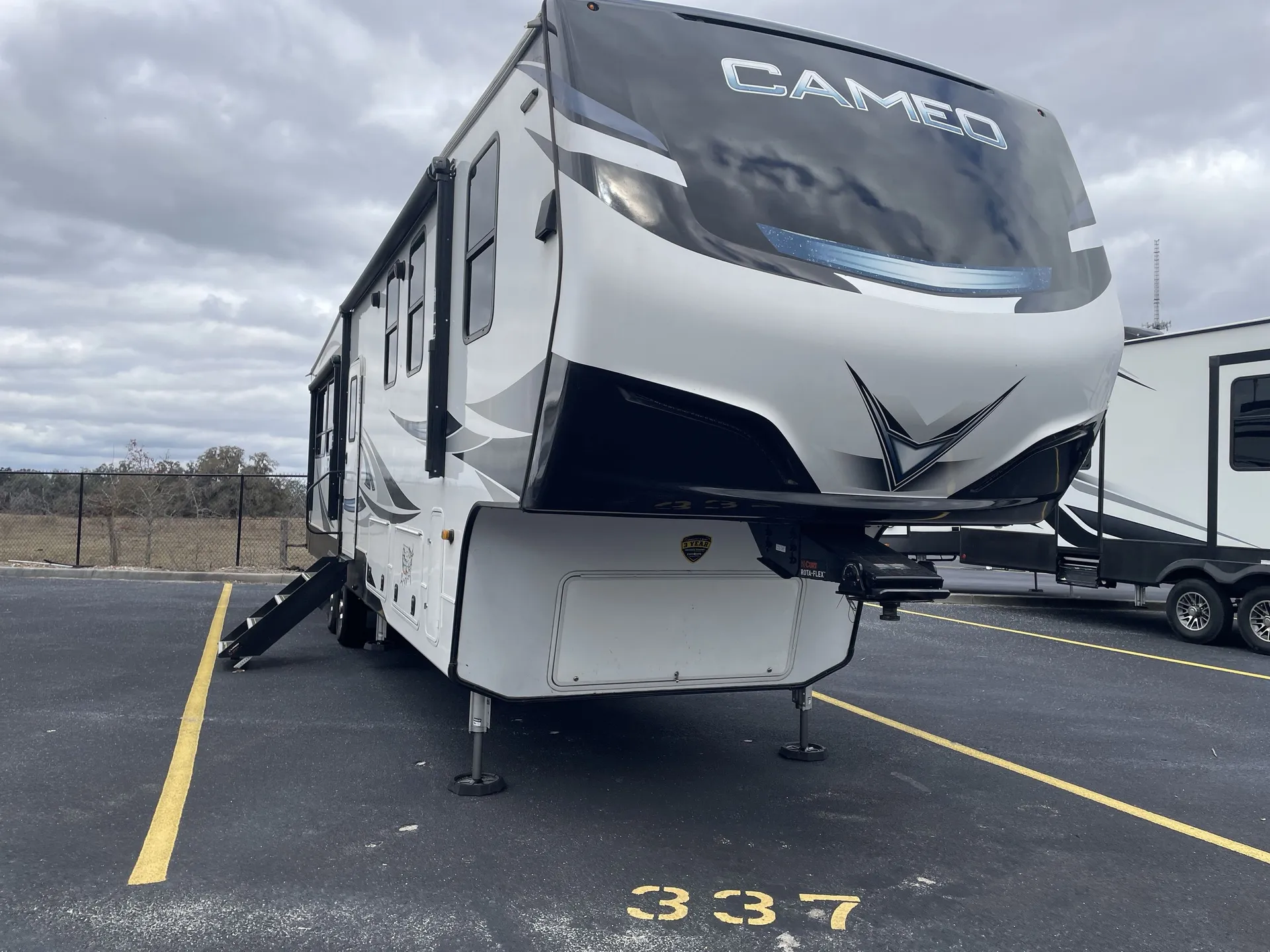 2022 CrossRoads Cameo CE3891MK - Photo 2