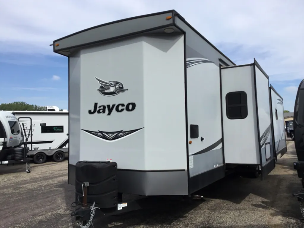 2021 Jayco Jay Flight Bungalow 40FBTS - Photo 3