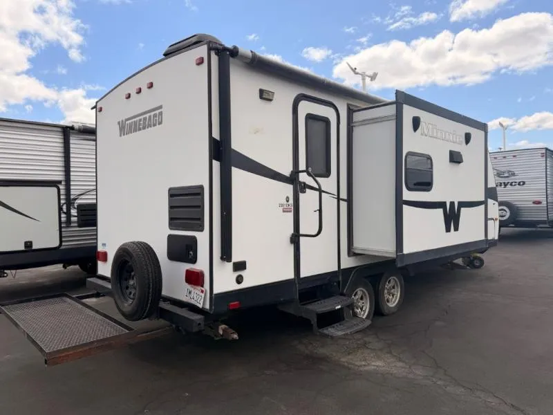 2015 Winnebago winnebago 2351DKS - Photo 4