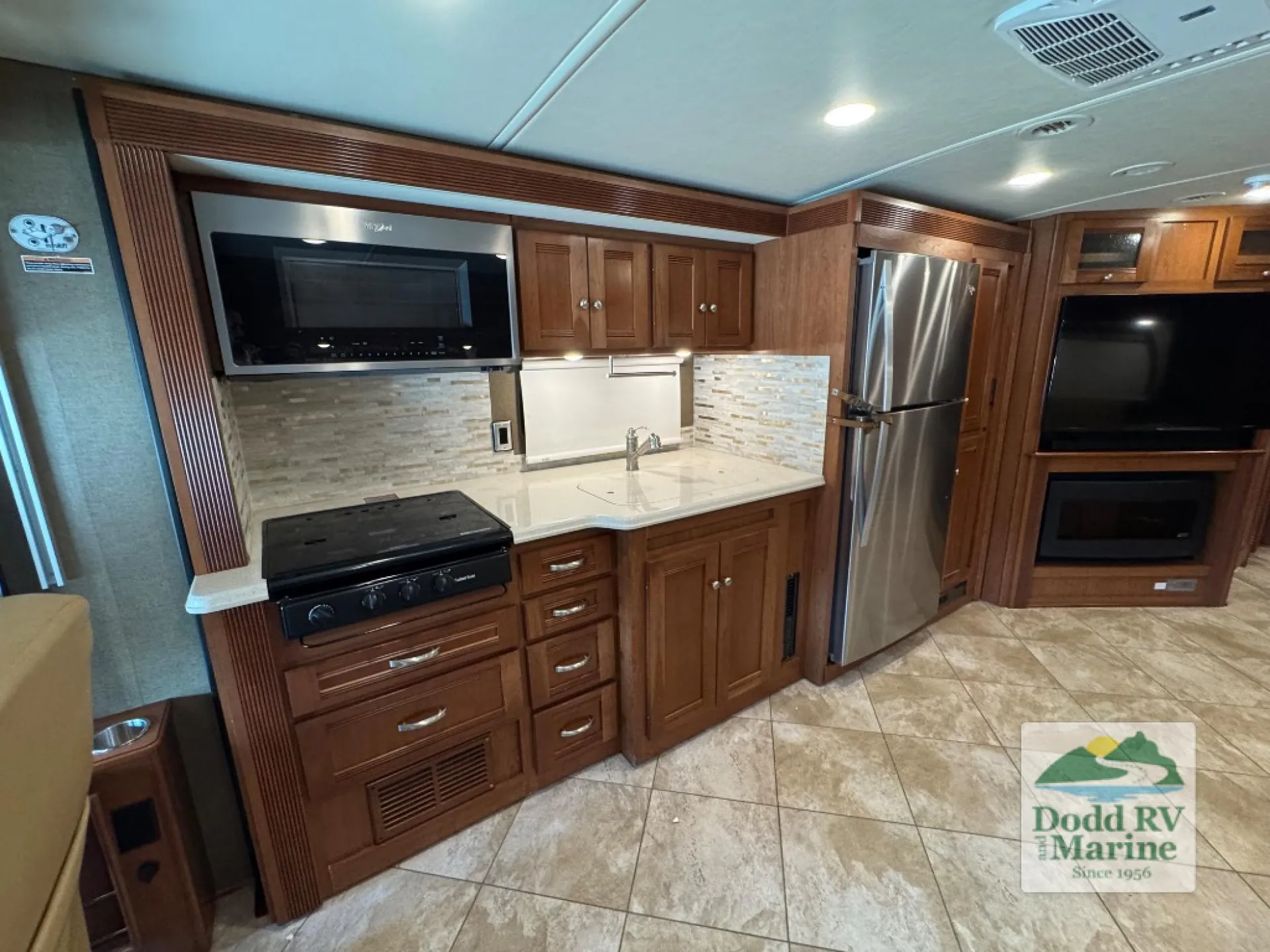 2018 Winnebago Forza 38F - Photo 4