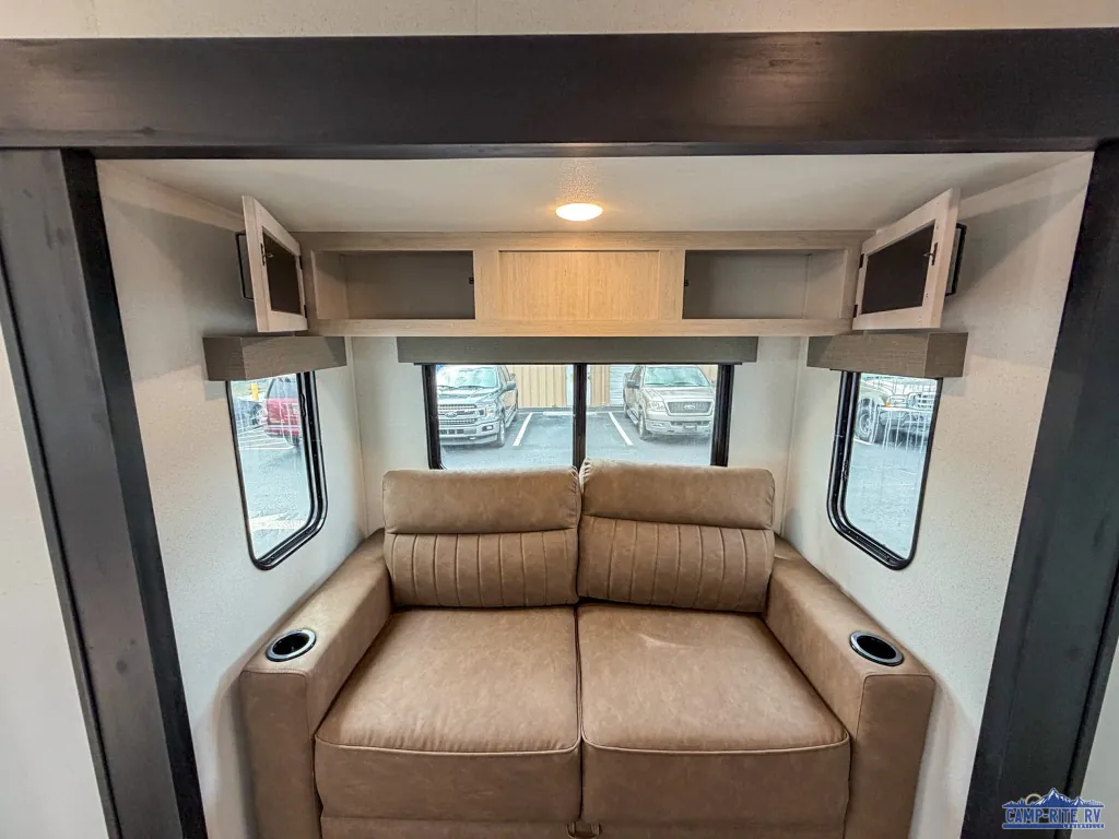 2027 Forest River Puma Vista 39FKL, Photos photo 13