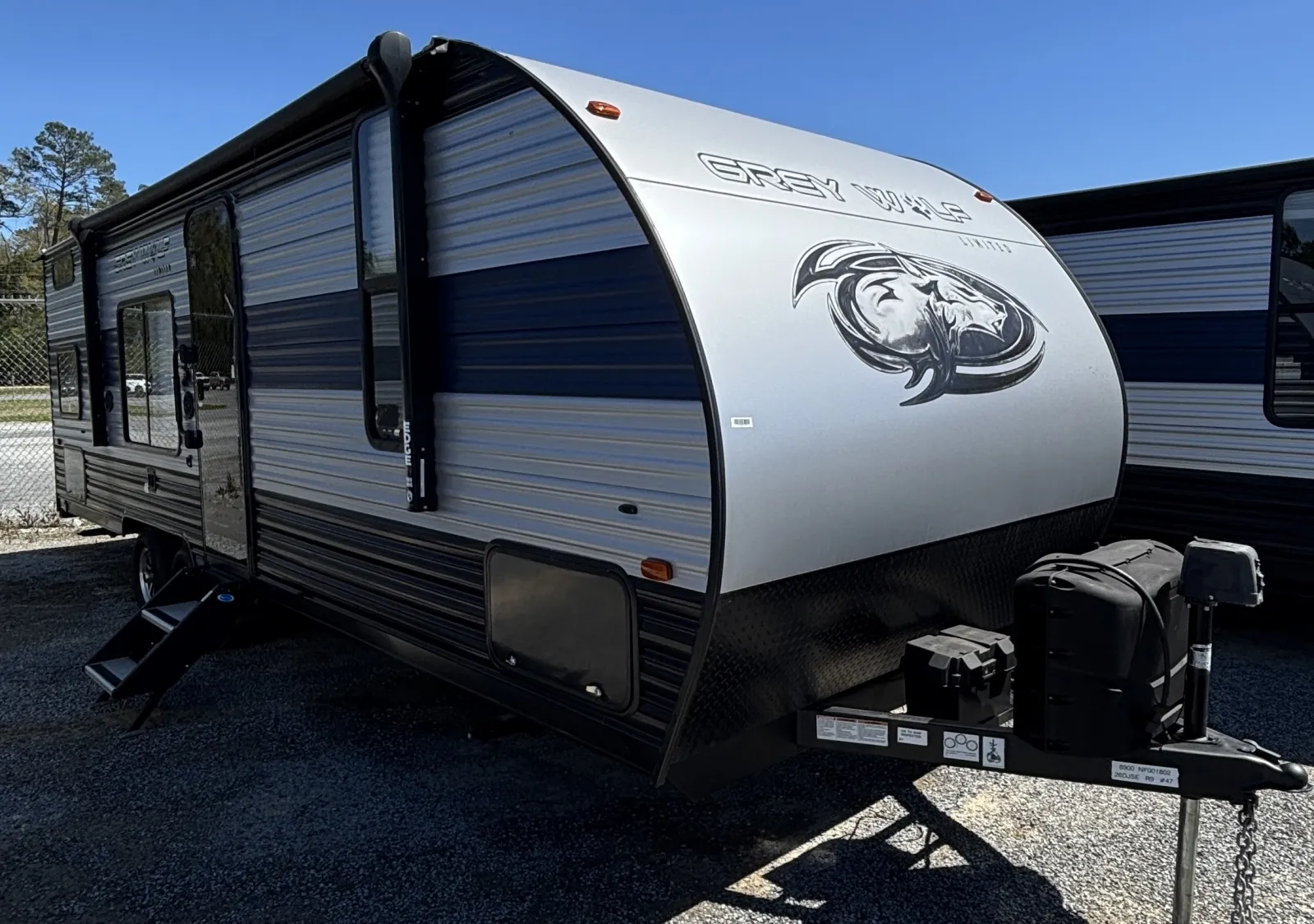 2022 Forest River Cherokee Grey Wolf 26DJSE - Photo 2