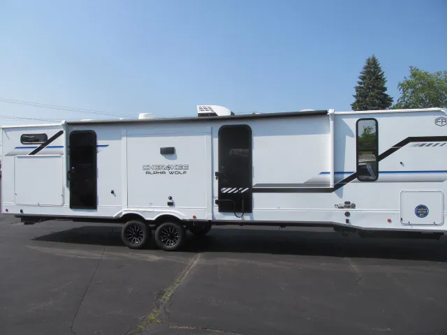 2026 Forest River Cherokee Alpha Wolf 33BH, Photos photo 2