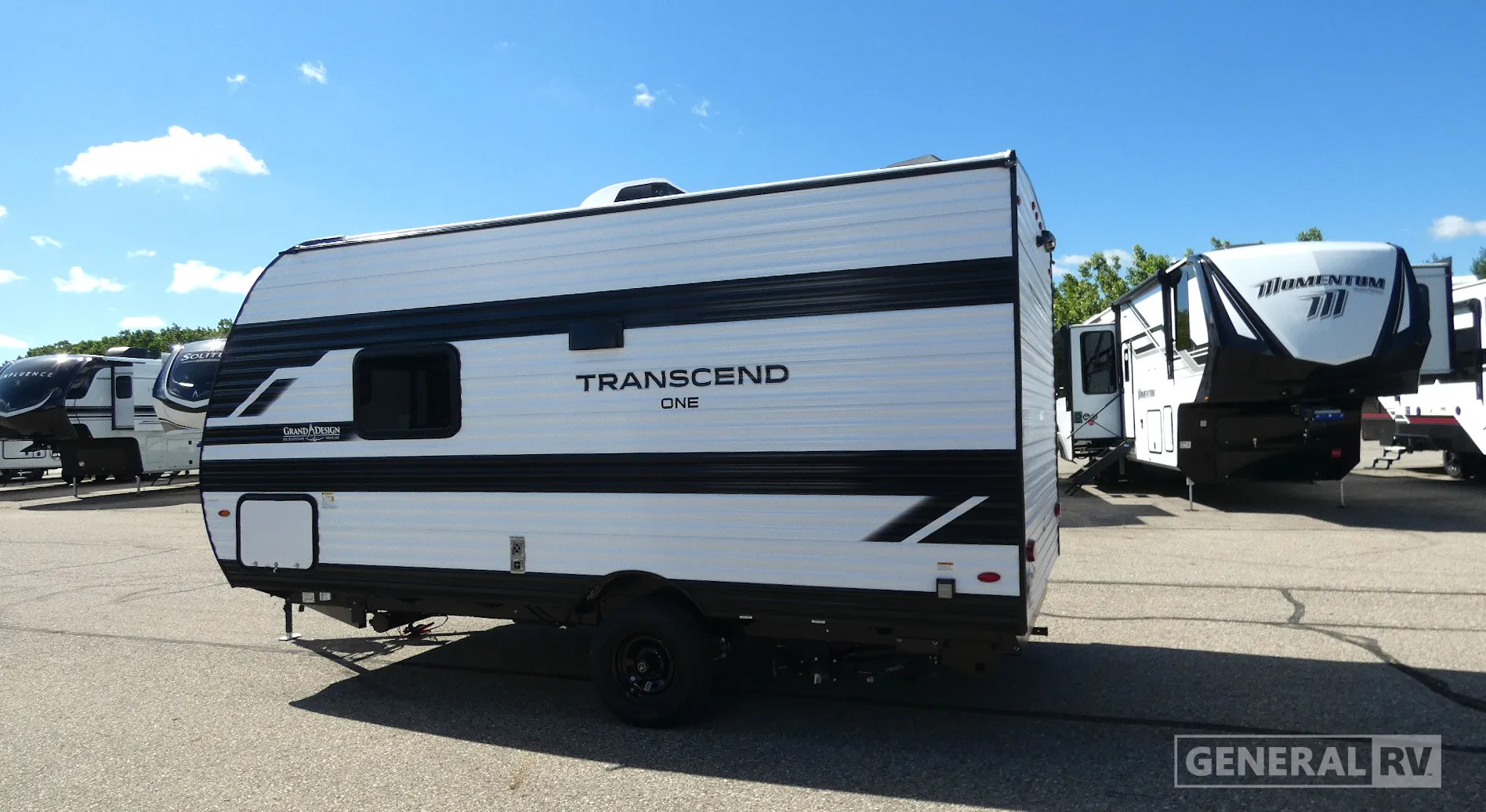 2027 Grand Design Transcend One 151RB - Photo 4