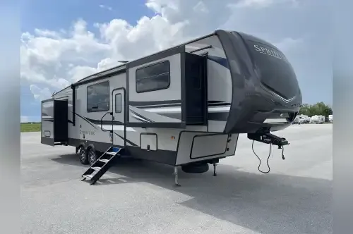 2020 Keystone Rv Sprinter 3341FWLS - Photo 2