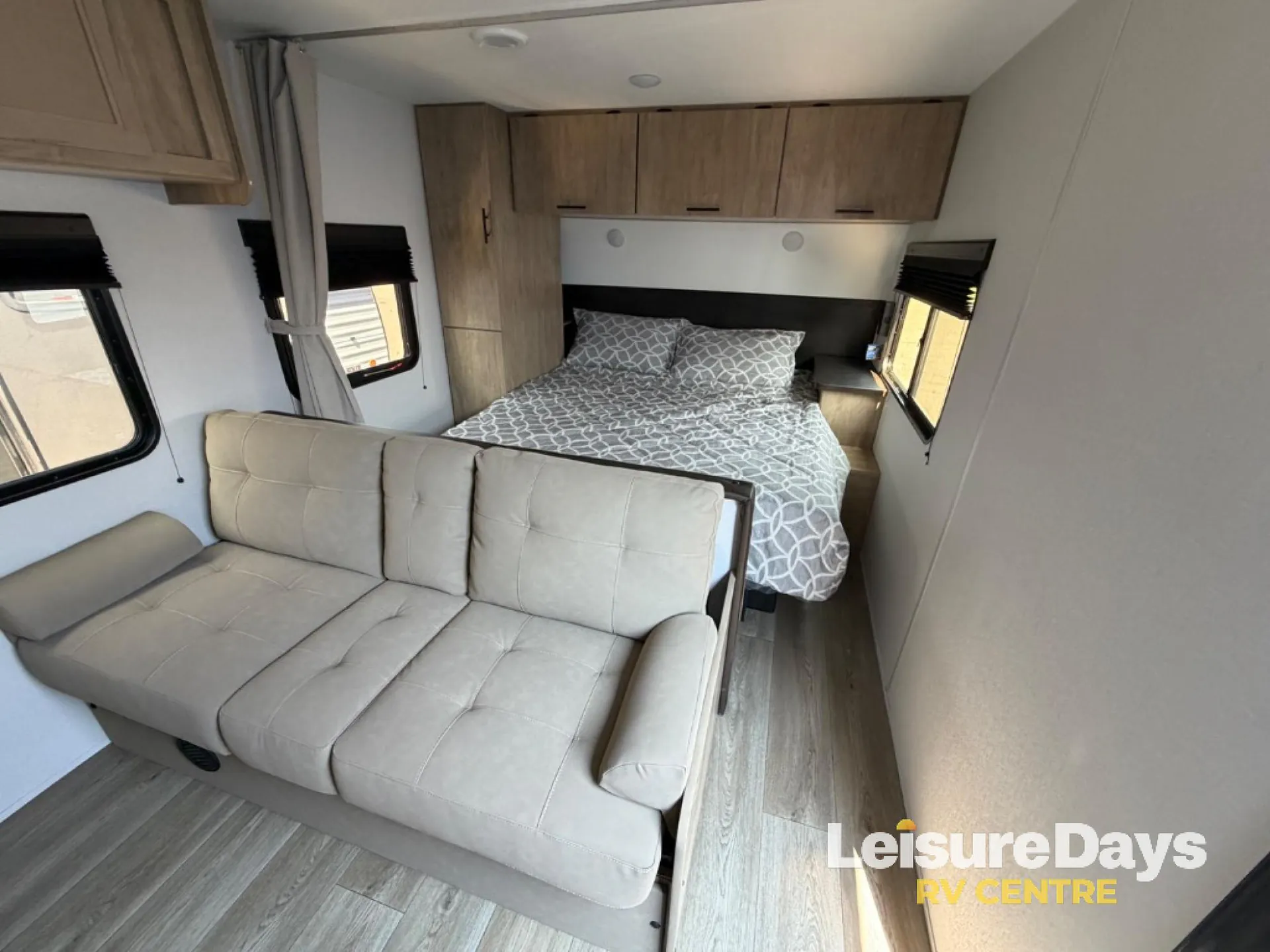 2027 Forest River Cherokee Grey Wolf 26DJSE — Photo 7