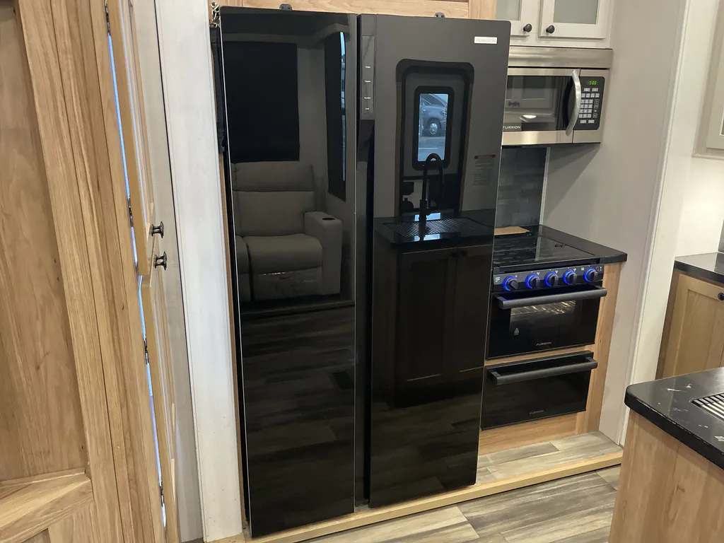 2023 Forest River XLR Nitro 351, Photos photo 8