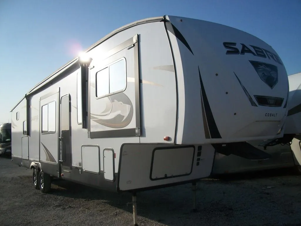2023 Forest River Sabre 37FLH - Photo 4