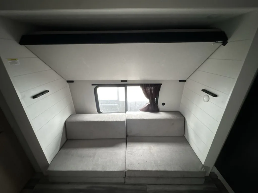 2026 Jayco Jay Flight SLX 321BDS, Photos photo 8