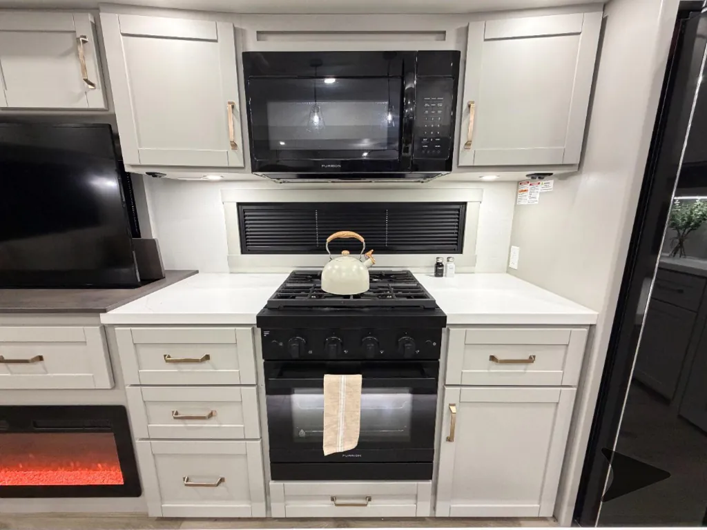 2025 Brinkley Model Z 3100, Photos photo 31