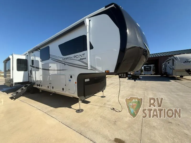 2026 Jayco North Point 377RLBH - Photo 4