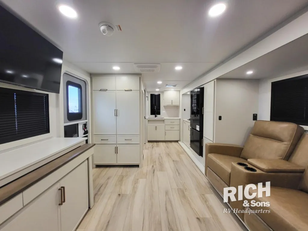 2026 Brinkley Model Ix 23X, Photos photo 24