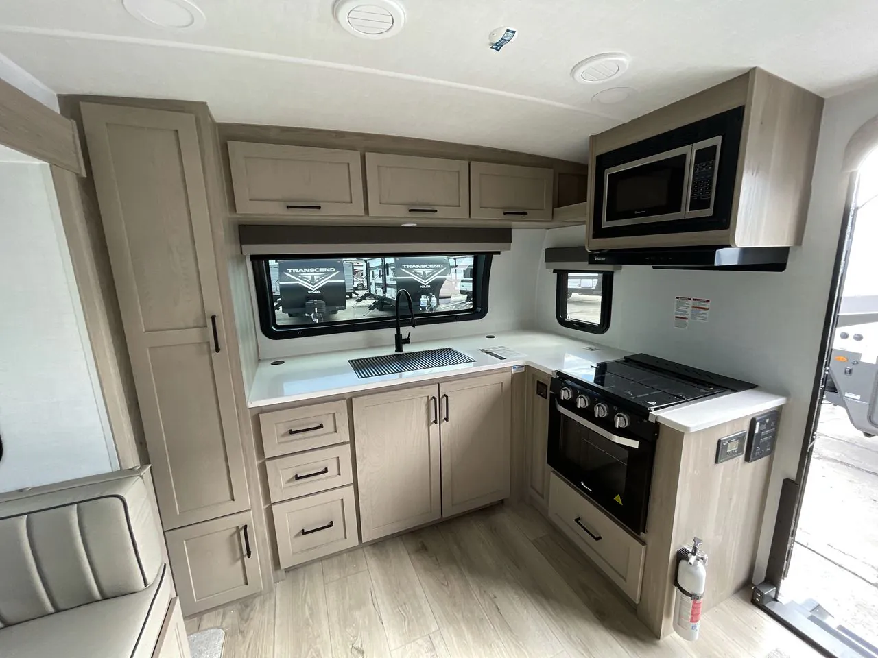 2026 Forest River Rockwood Mini Lite 2506FK - Photo 3