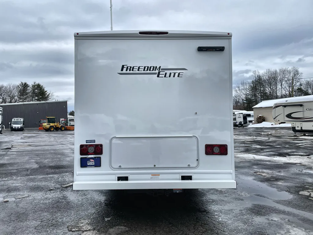 2026 Thor Motor Coach Freedom Elite 28HZ, Photos photo 7