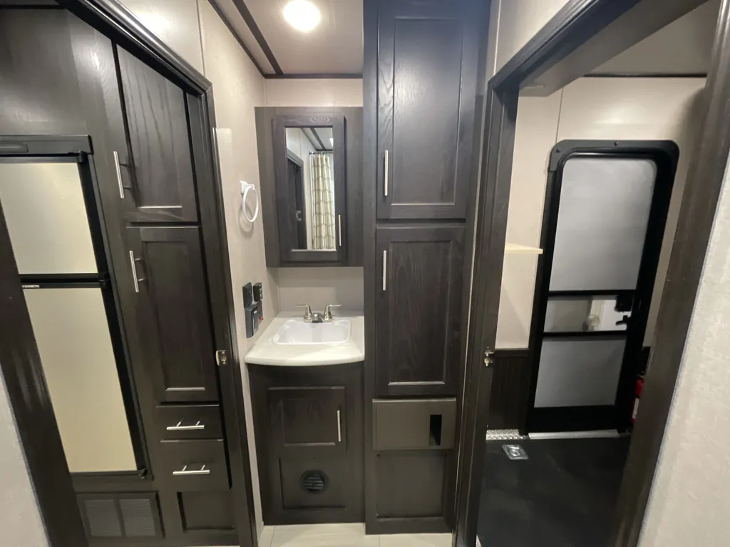 2019 Forest River XLR Hyperlite 29HFS, Photos photo 16