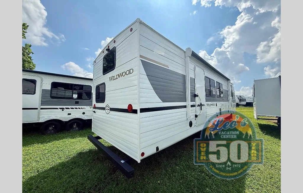 2026 Forest River Wildwood X-Lite 300ICE, Photos photo 6