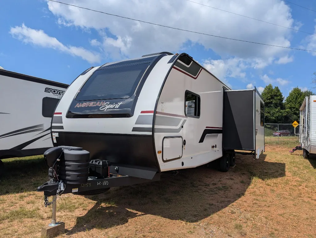 2027 Coachmen American Spirit 3070BH - Photo 4