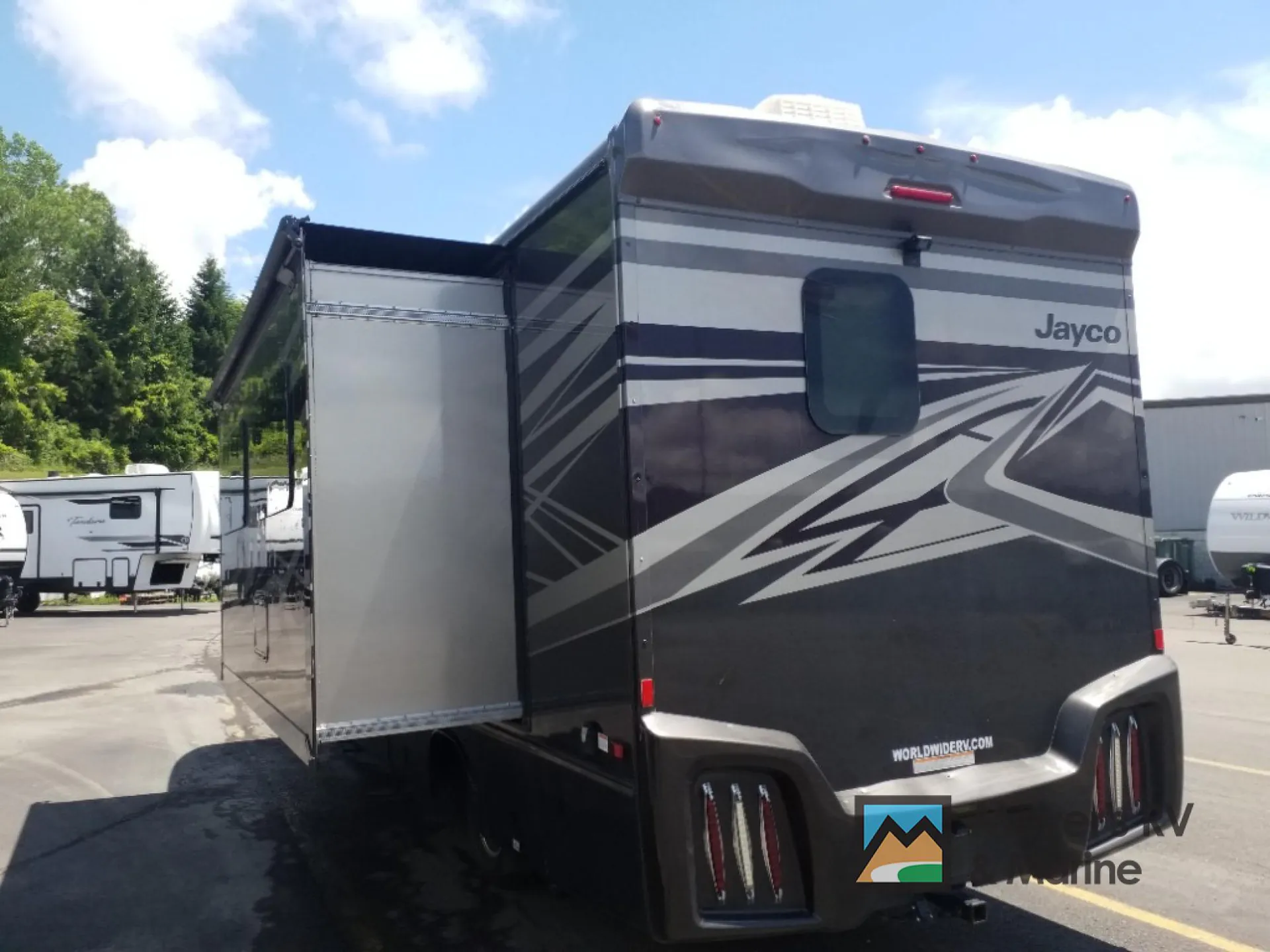 2023 Jayco Melbourne 24R - Photo 3