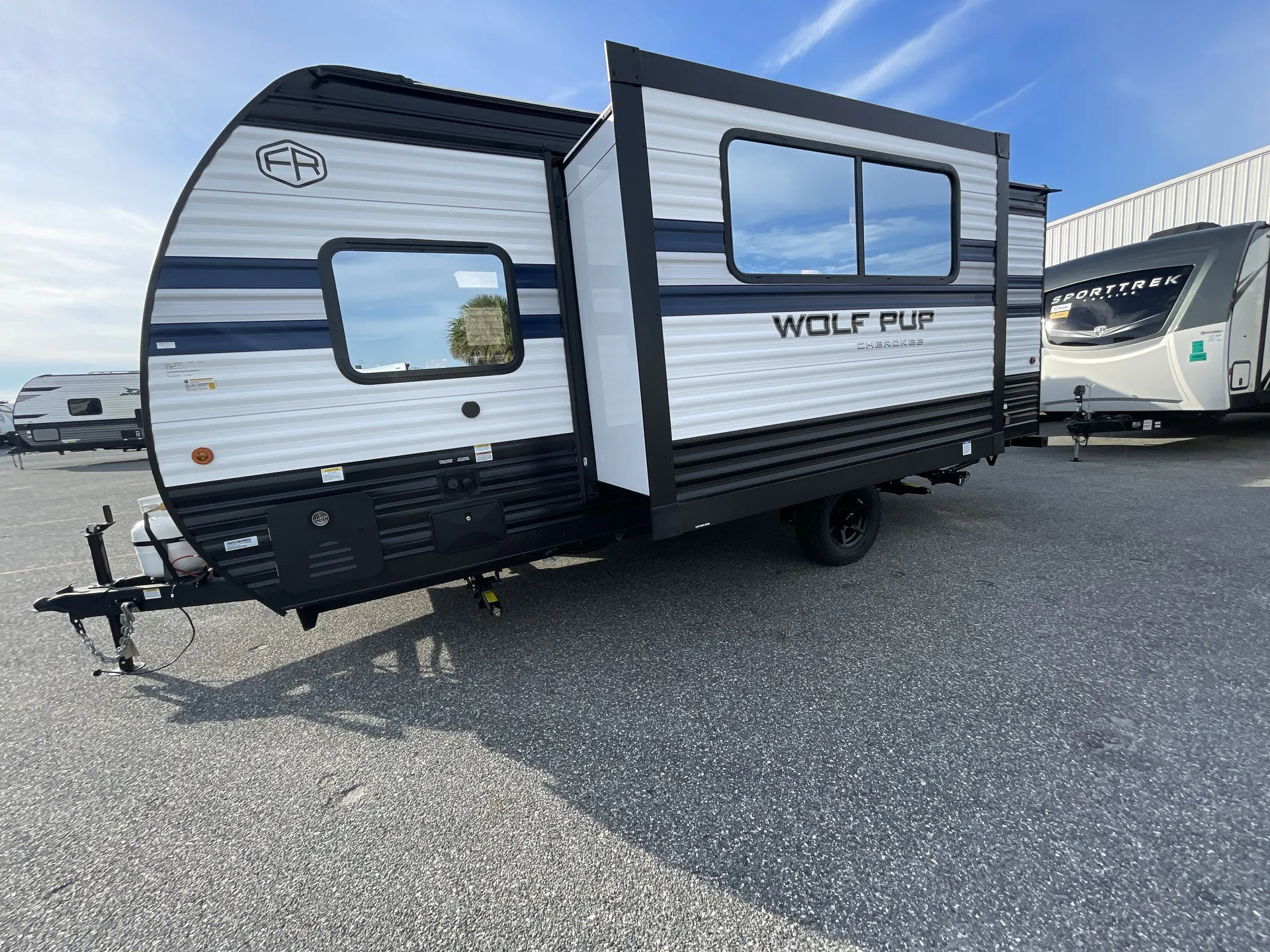 2027 Forest River Cherokee Wolf Pup 16FQW — backside