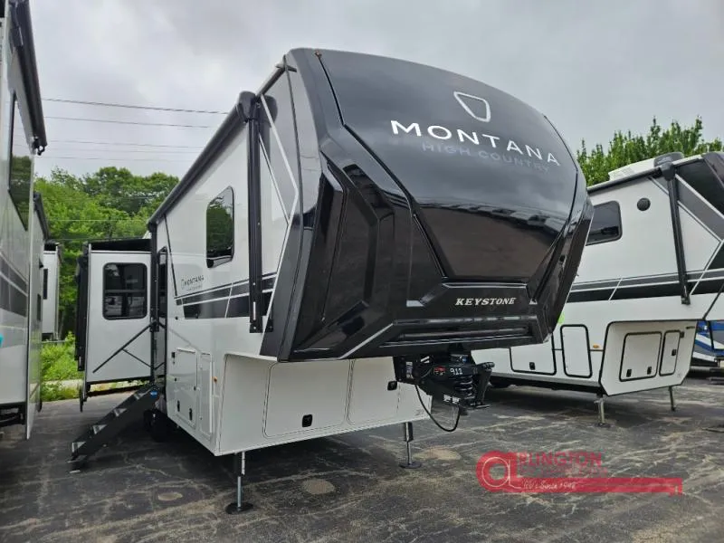 2026 Keystone Montana 290RL - Photo 2